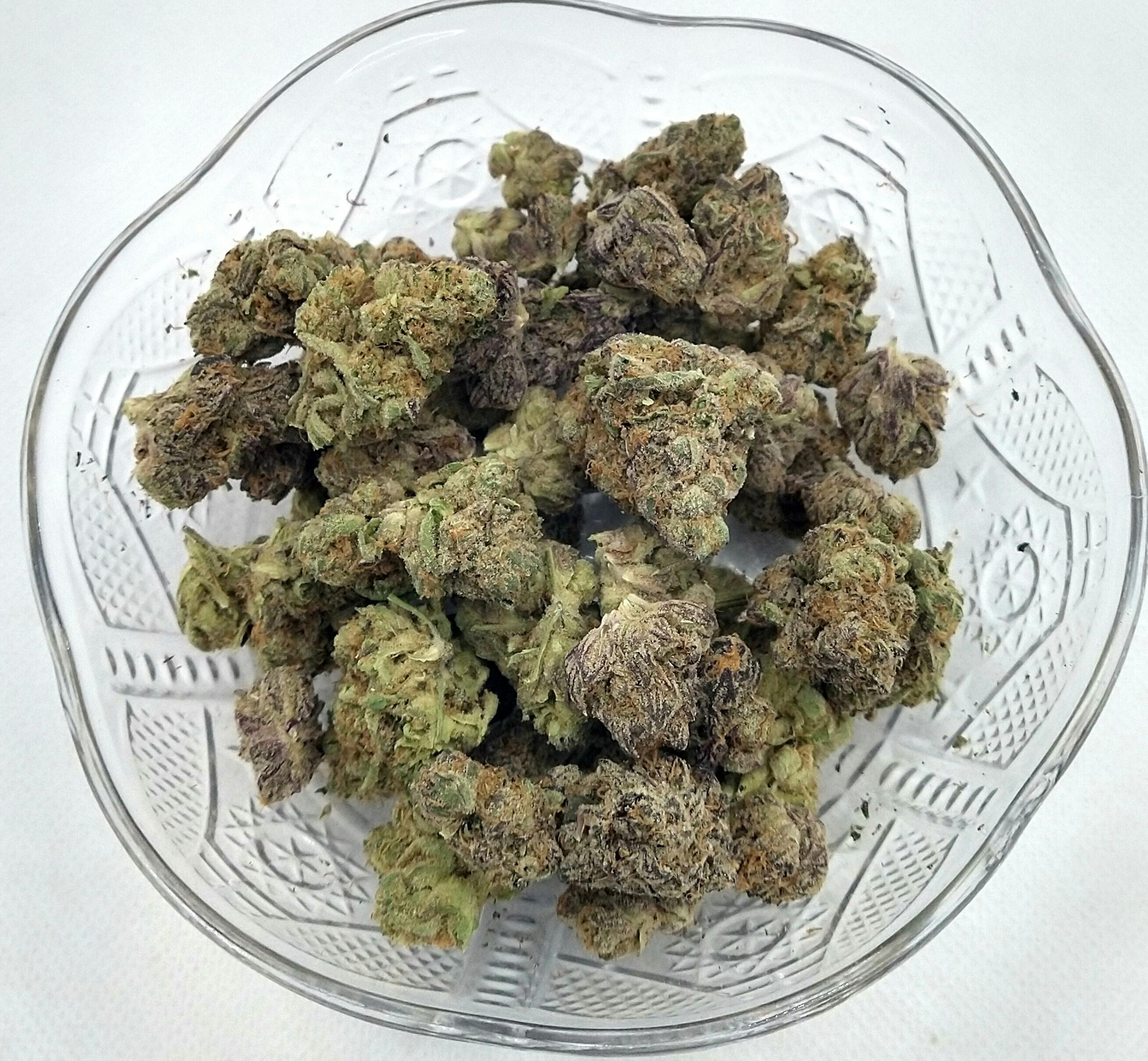 Craft Hydro | Purple Punch Cake | Indica | Bulk Flower | Bees Knees