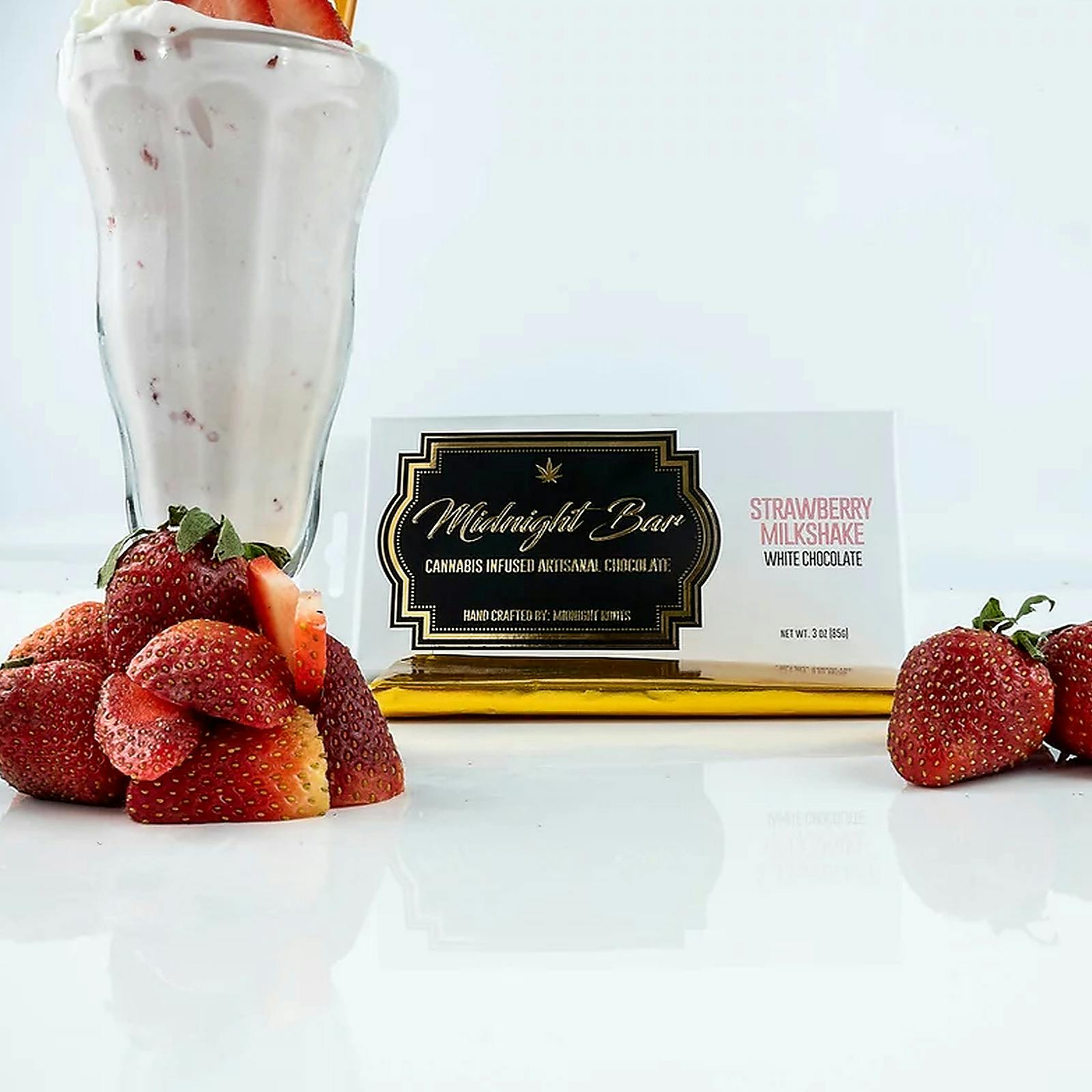 Midnight Roots | Strawberry Milkshake | Infused Chocolate Bar | 200mg | Hybrid