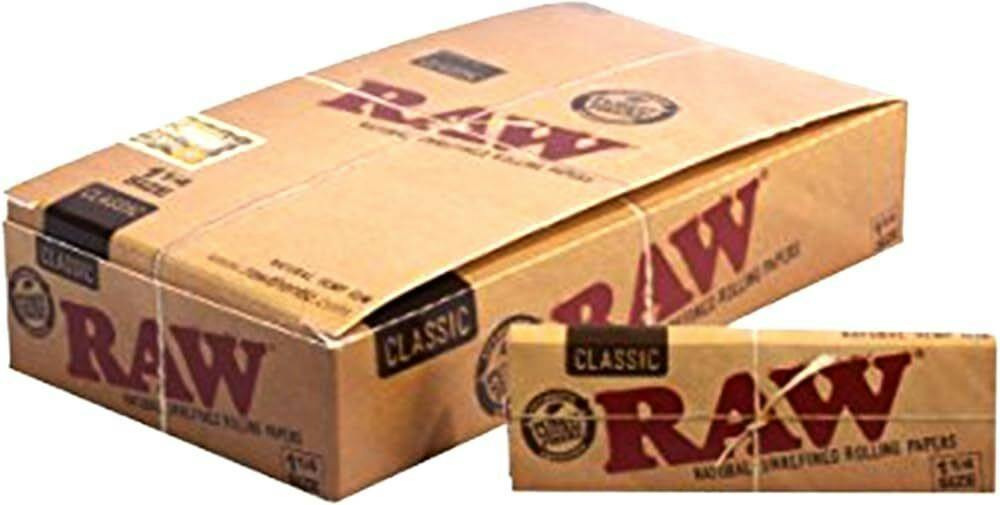 Raw Classic Rolling Papers 1 1/4 24PK
