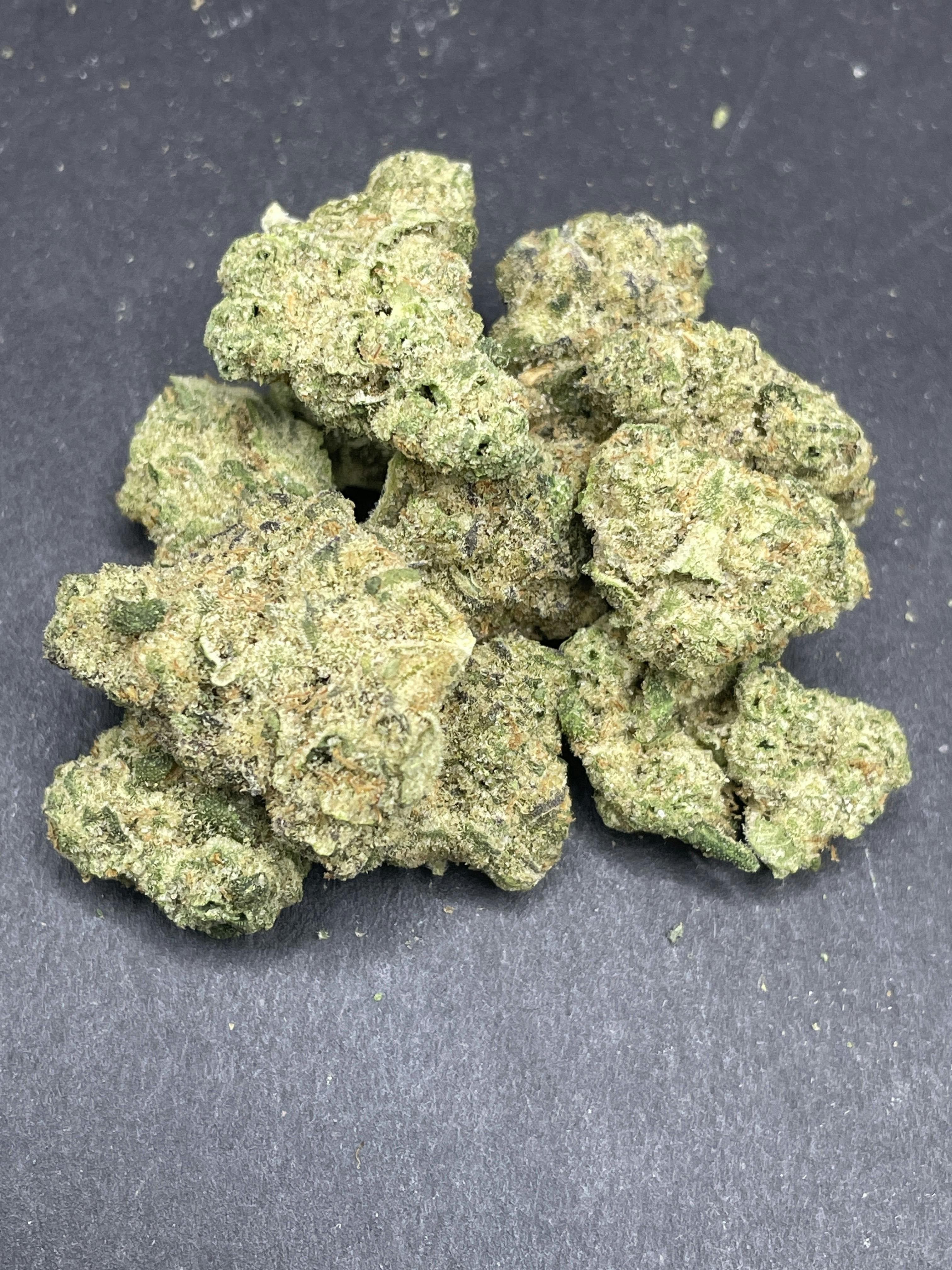 Frosted Farms | Grape Cream Cake 3.5G Buds
