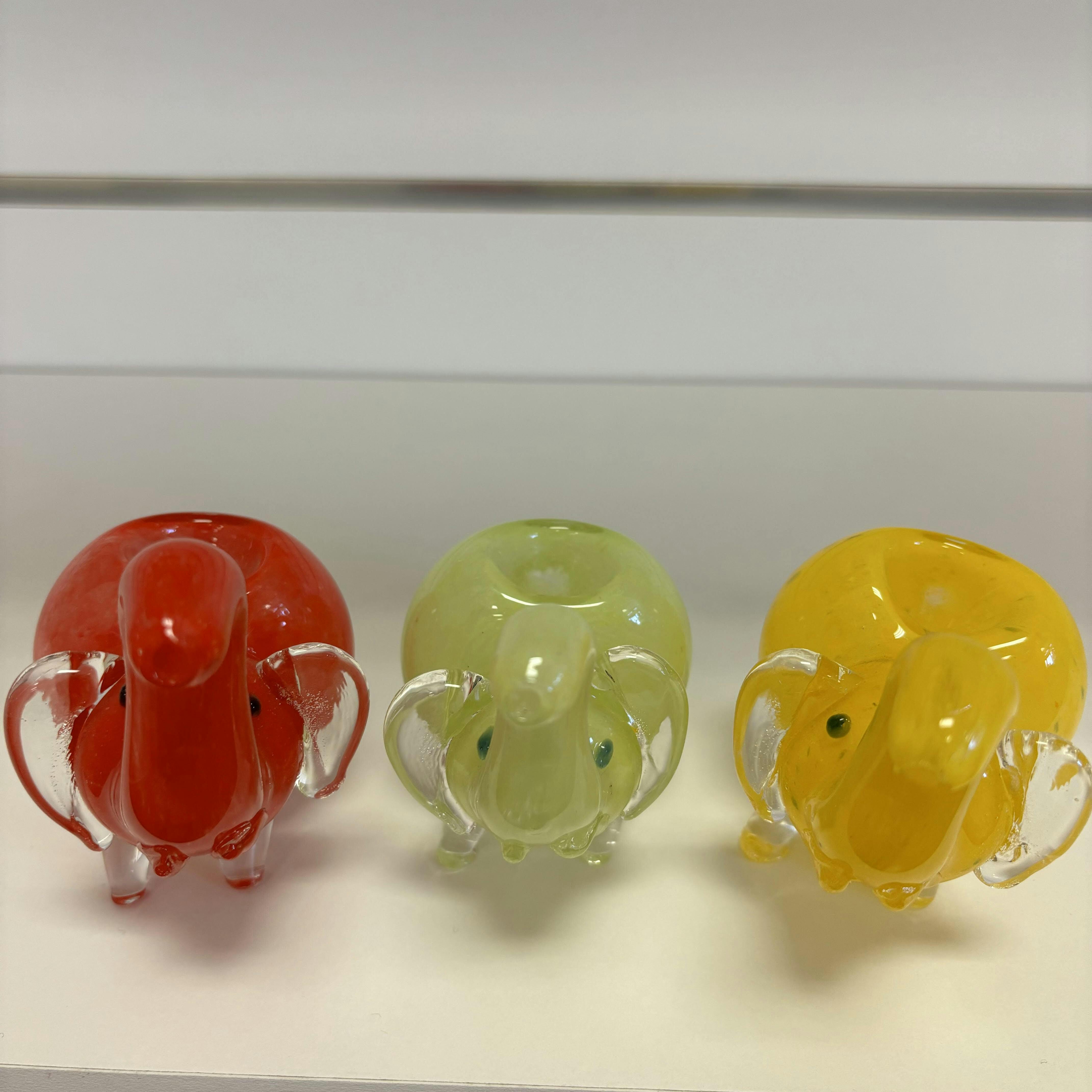 Small Elephant Pipe An1361