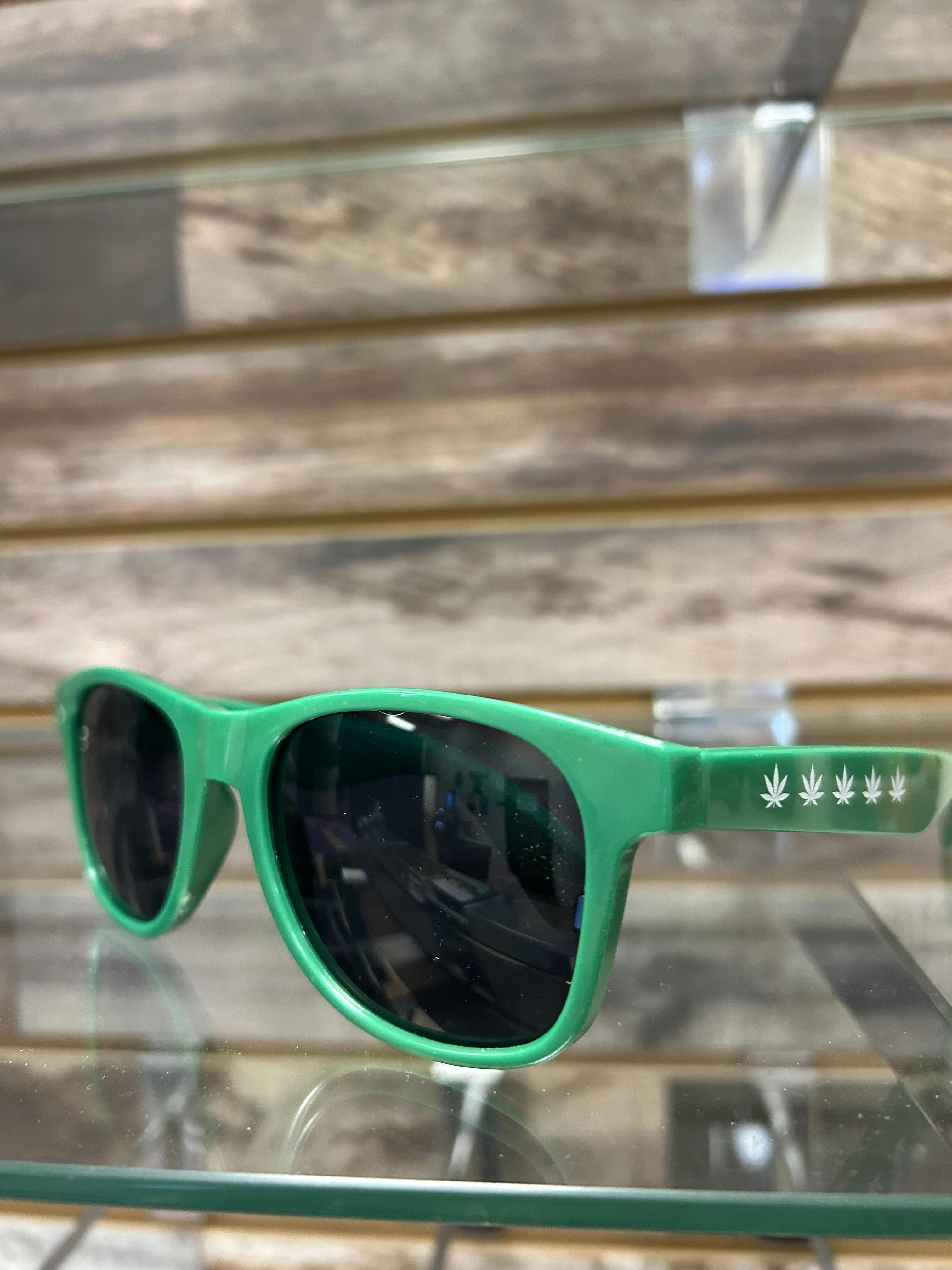Weed Leaf Sun Glasses