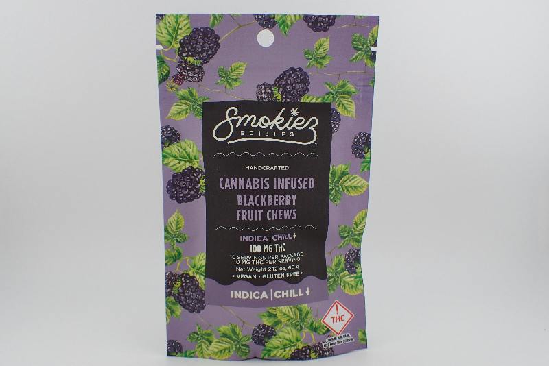 Blackberry Indica 100mg THC Fruit Chews - Smokiez