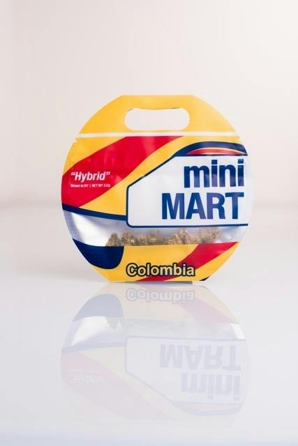 World Cup | Marker "Columbia" | Flower at Strain Stars White Plains