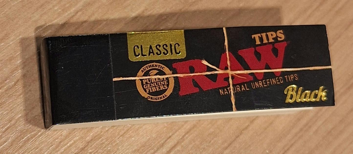 RAW |Classic Black Tips Perforated