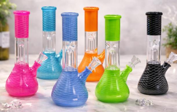 4K CANNABIS | Conical Netted Glass Bong With One Percolator 8"