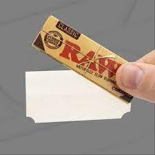 Raw - Single Wide Classic Rolling Papers - Cut Corners