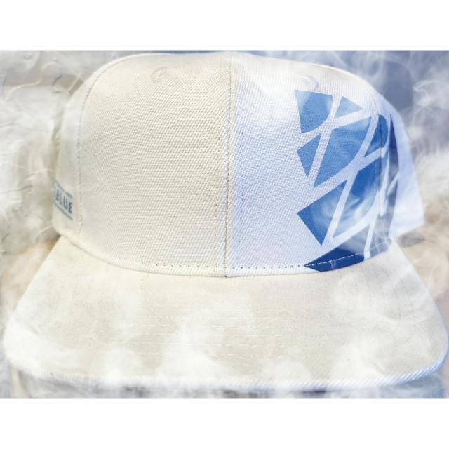 HAT- PINECONE WHITE- FLOWER PATTERN