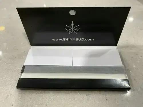 King Size Shinybud Papers + Filters SNYB - Stay Shiny 32 Papers Per Pack