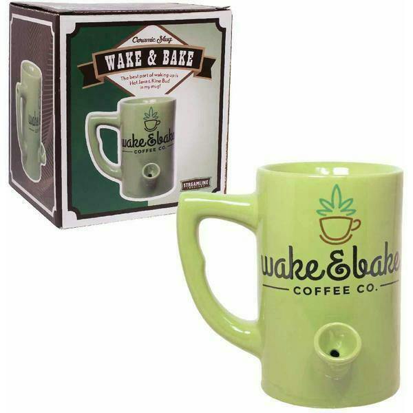 W & M ceramic pipe mug