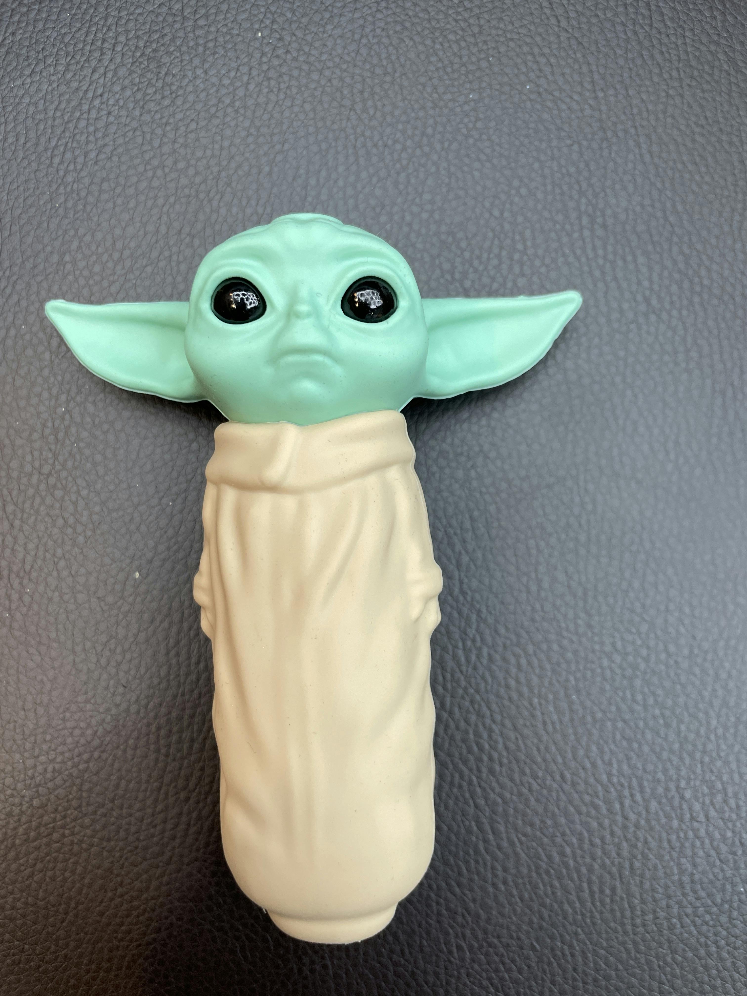 silicone yoda pipe