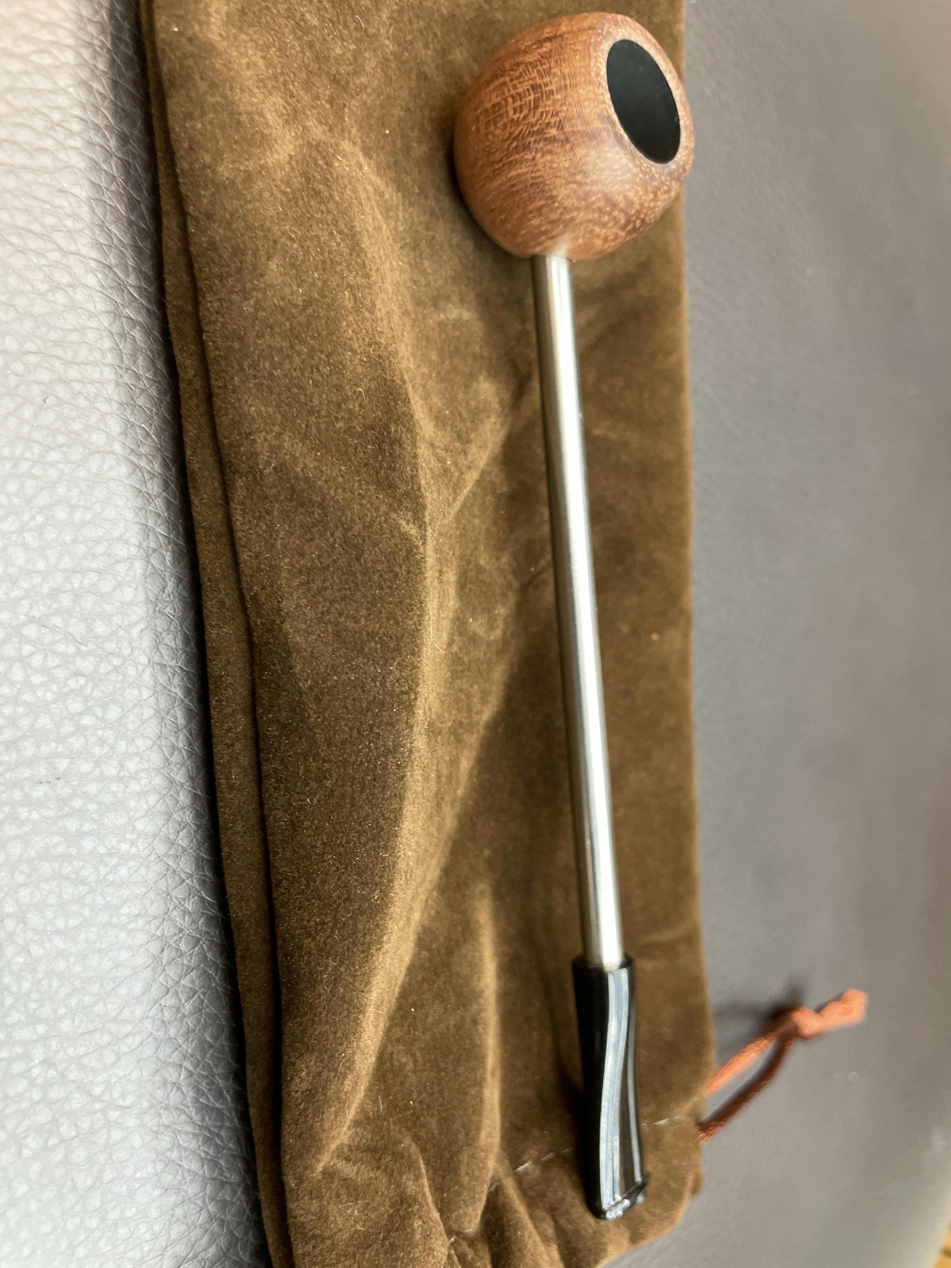 Small bowl Metal stem pipe