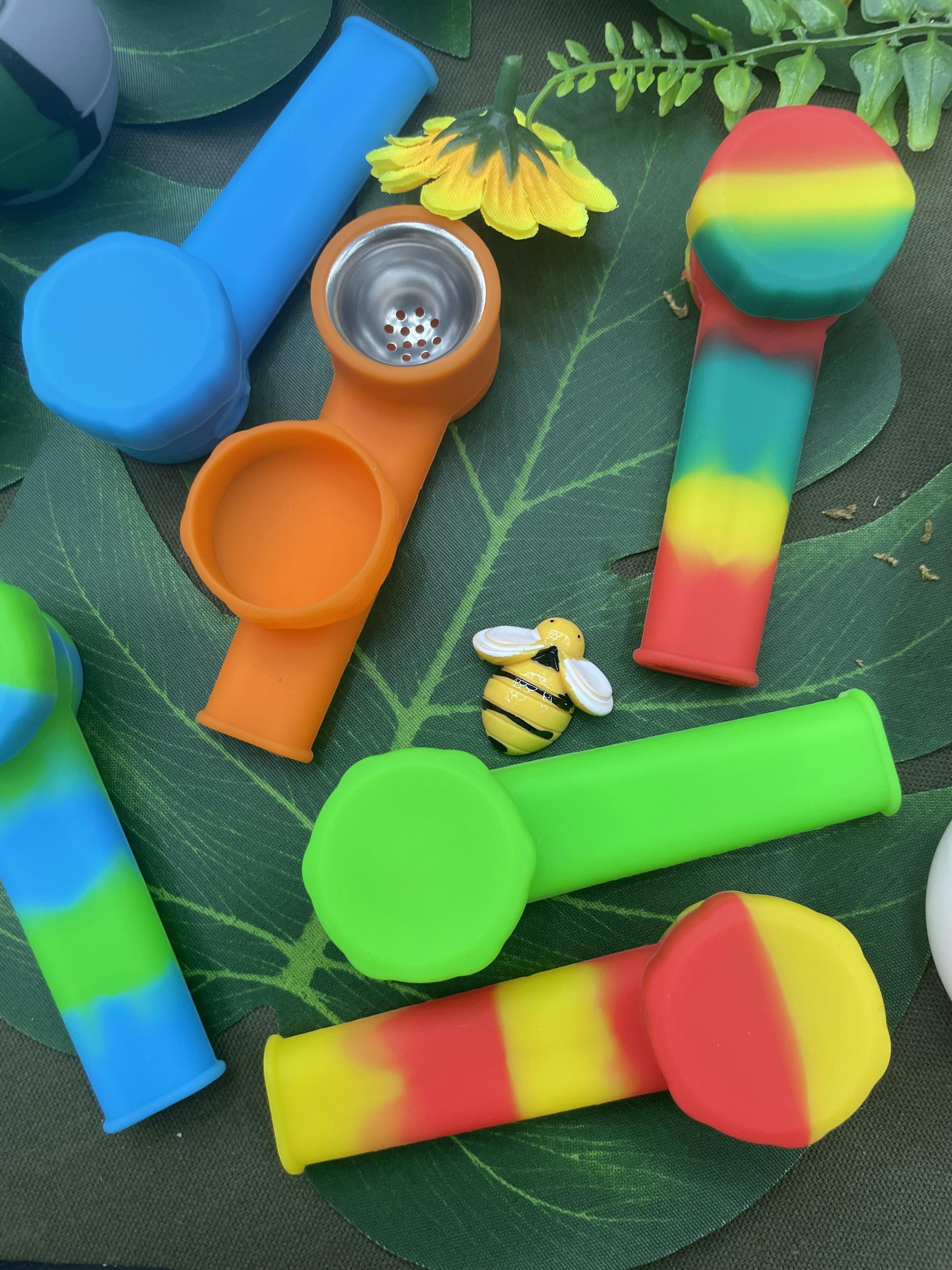 Mini silicone pipe
