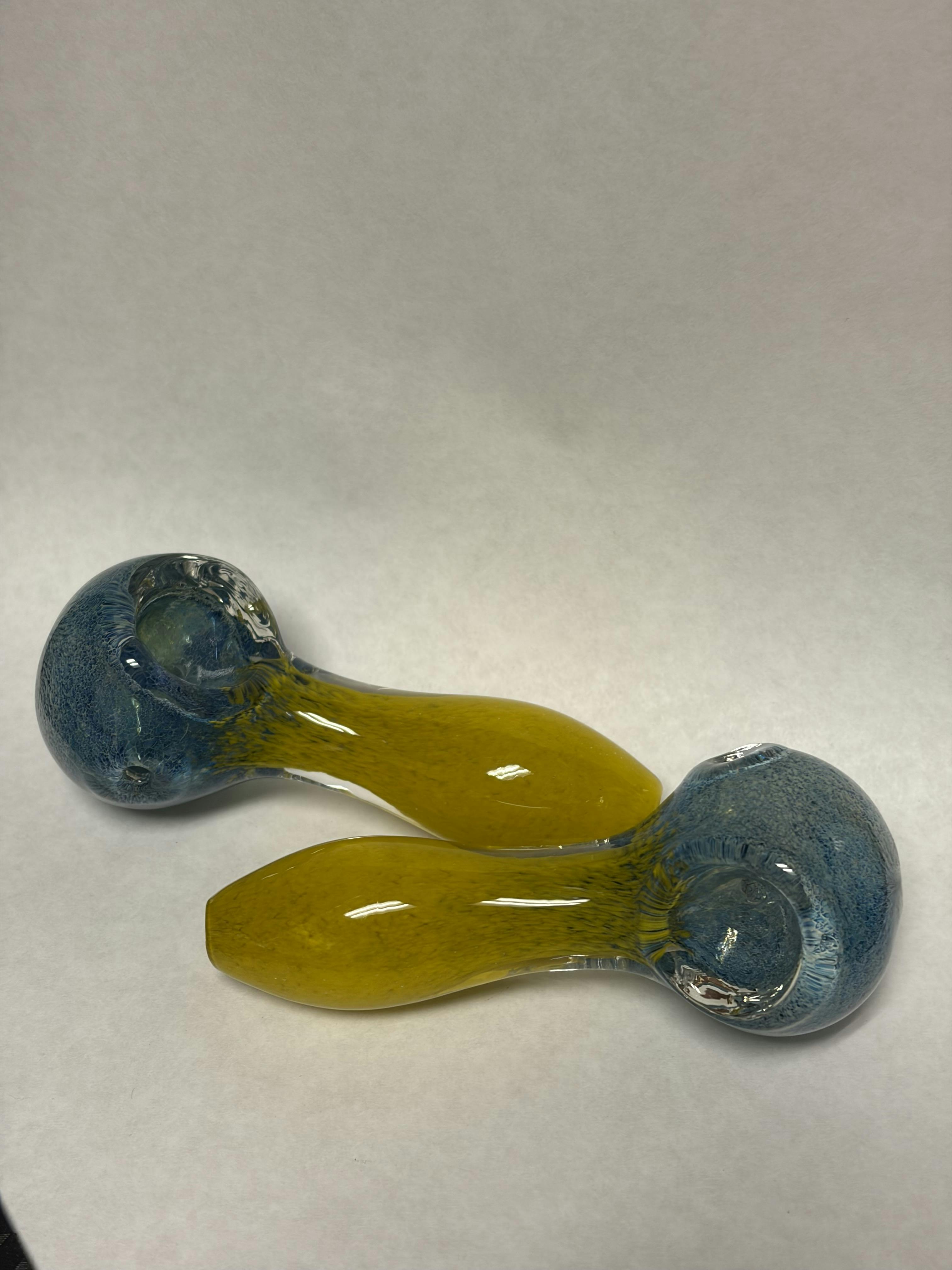 Yellow & Blue Hand Pipe