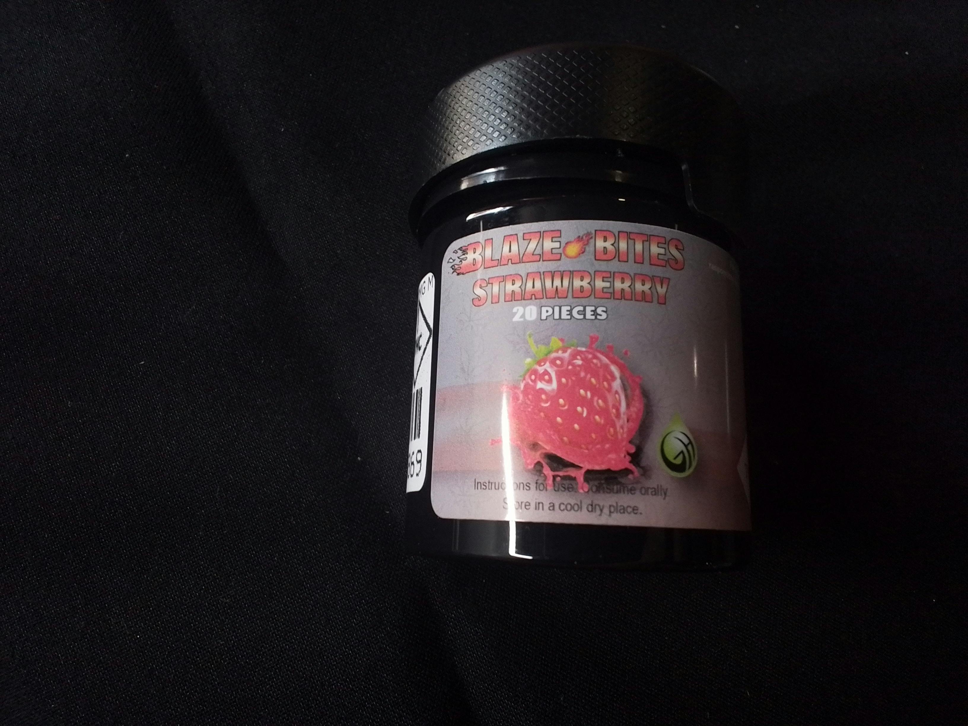 GH BLAZE BITES STRAWBERRY 1000MG MED