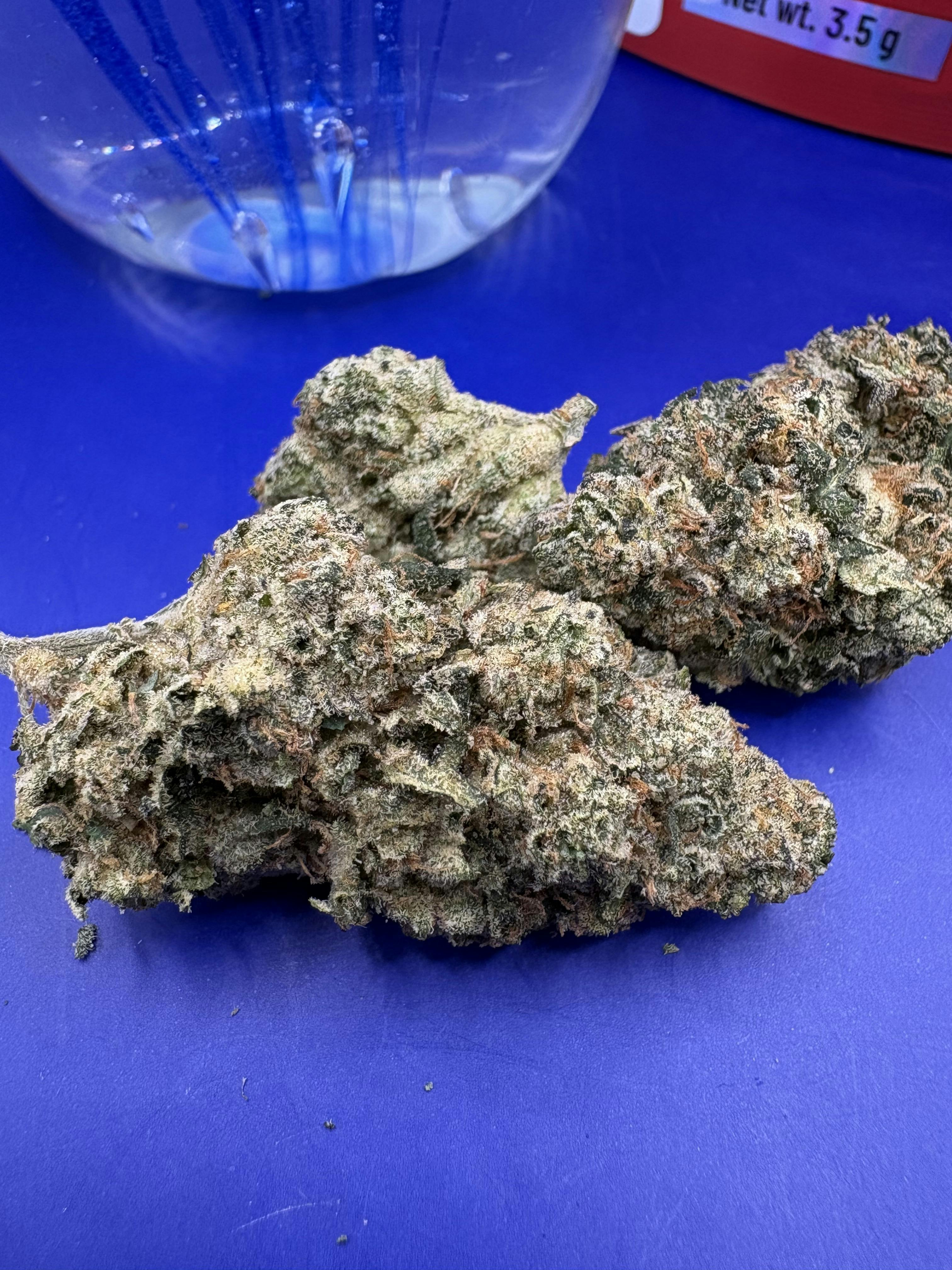 Sugar Leaf - Zooaki 3.5 Grams