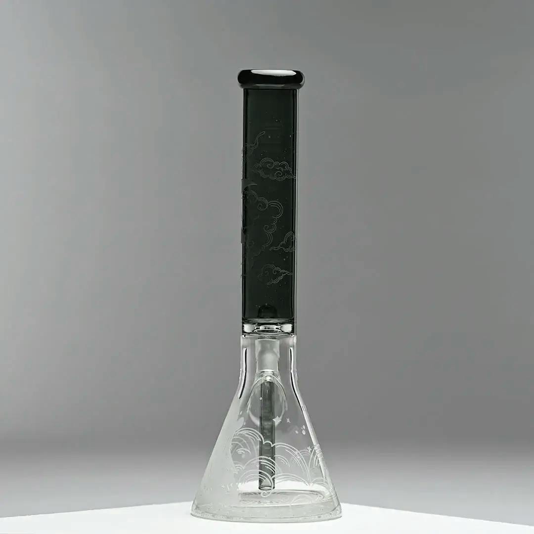 CAstle Glass - 16" Beaker Bong ( WOLF)