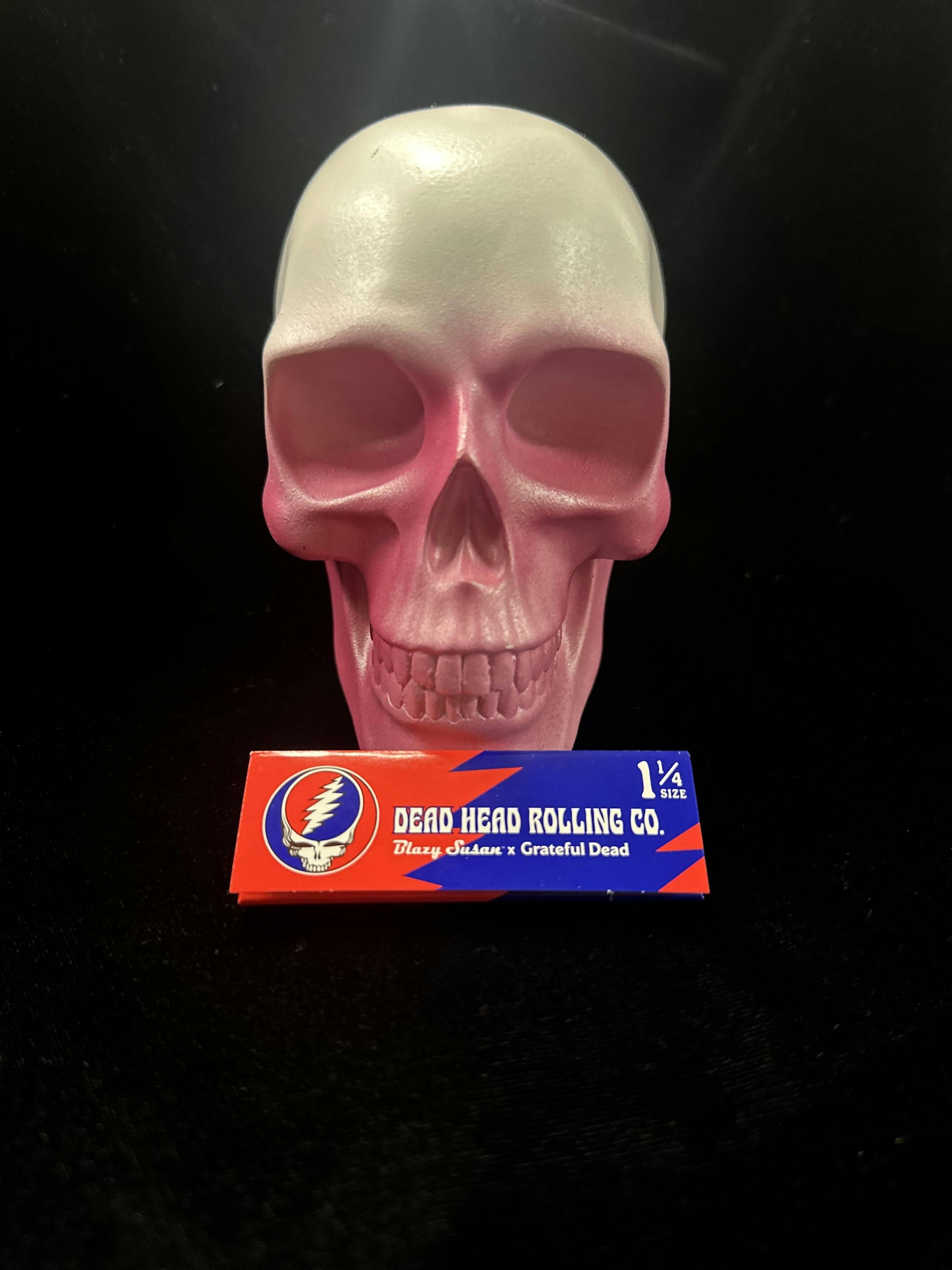Blazy Susan Dead Head 1 1/4 Papers at Canna Get Happy