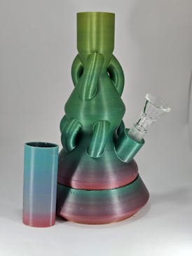 3D Printed Smoke Mate Bong with Printed Lighter Case