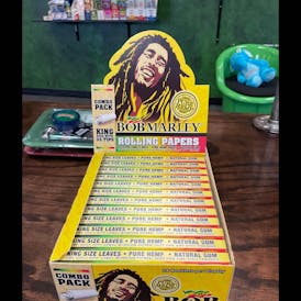 bob marley king rolling papers with tips