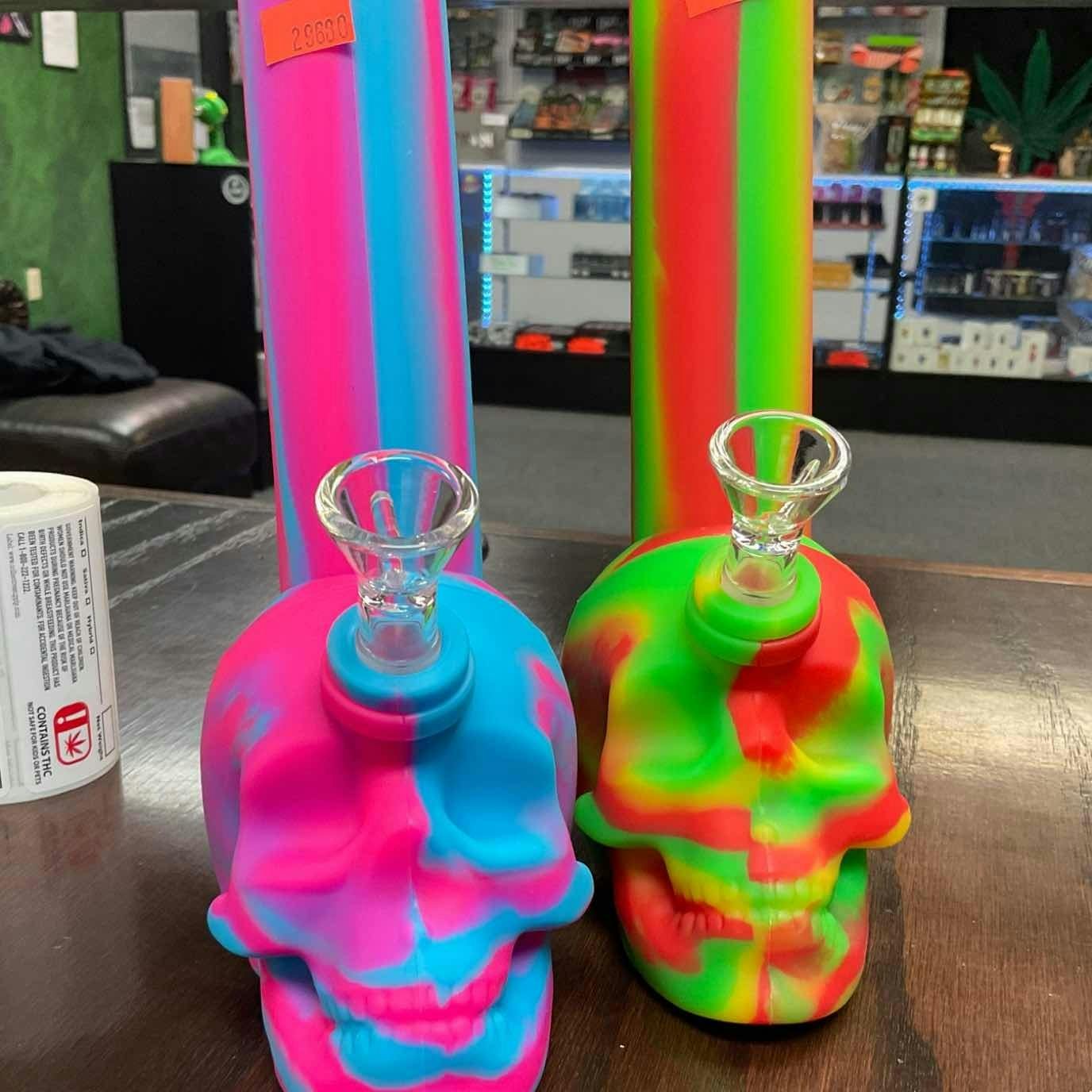 skull water pipe
