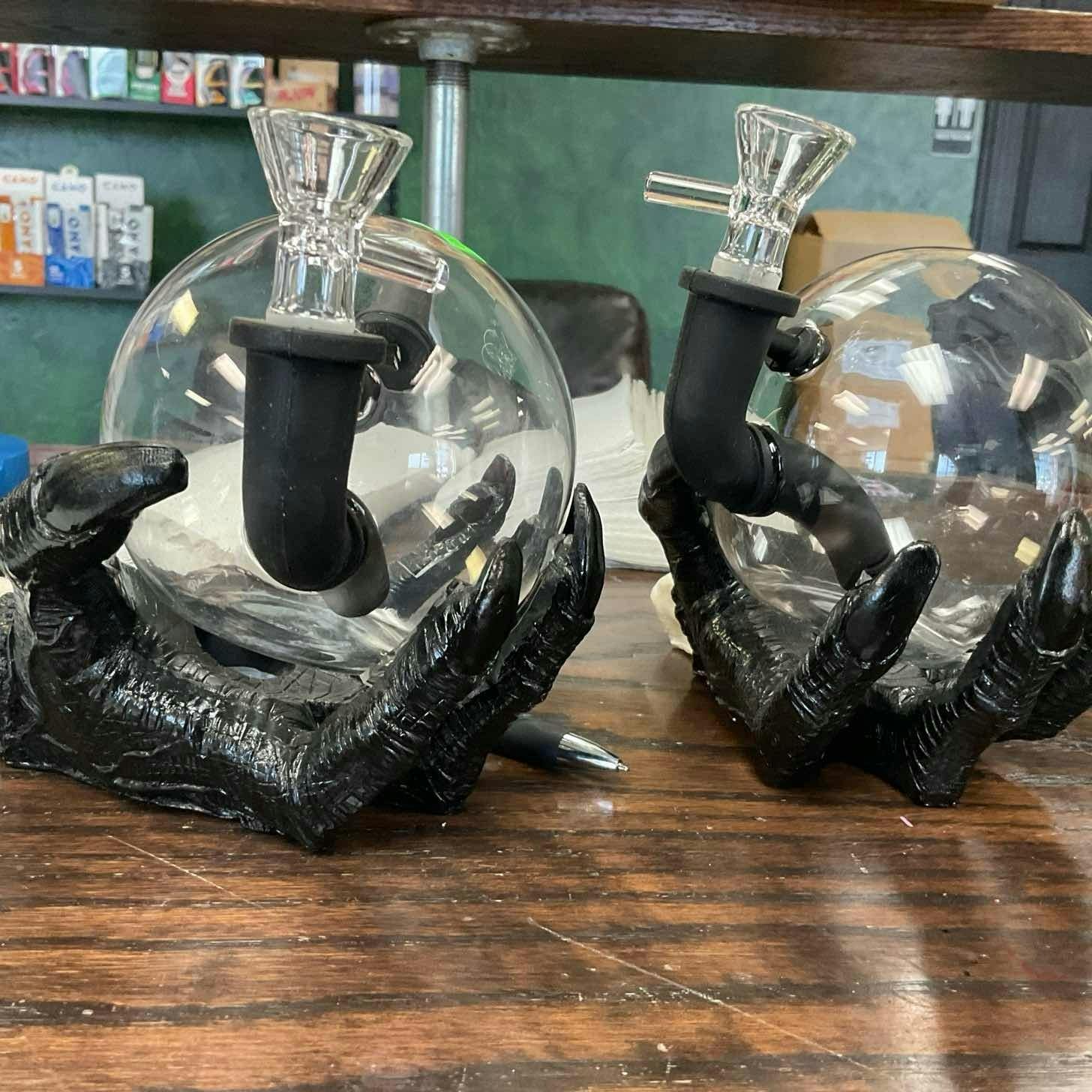 bong devil hand 34038