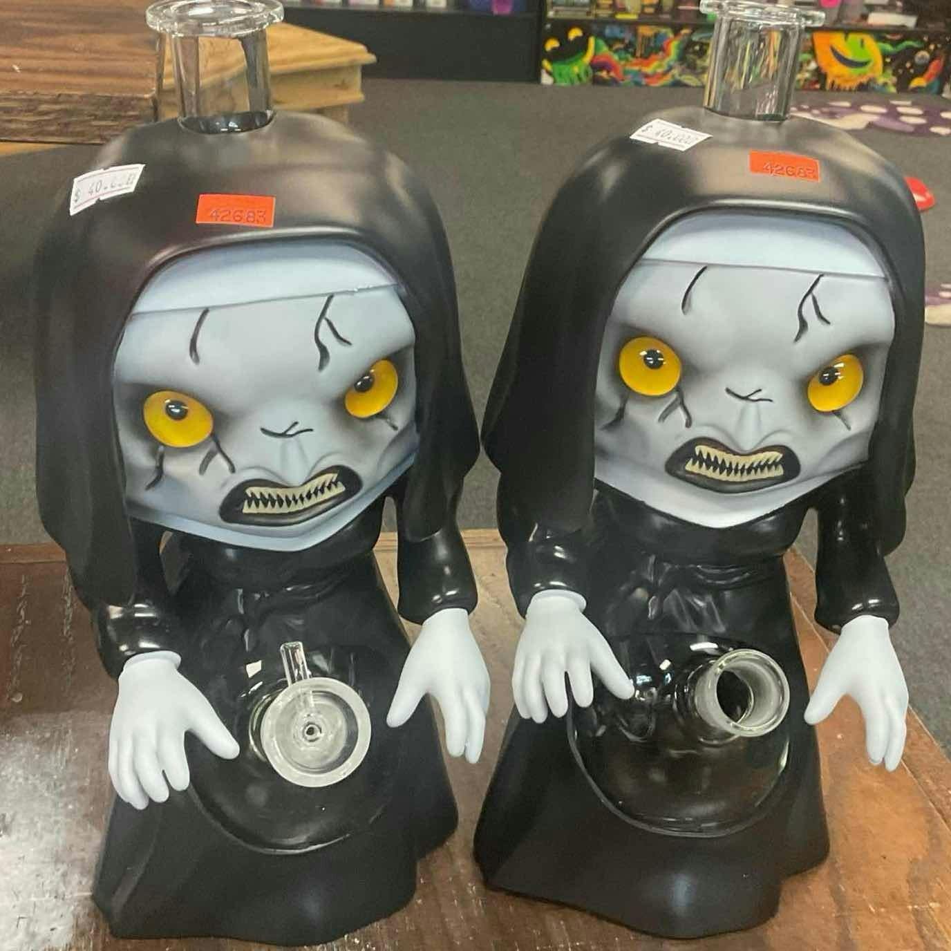 Witch bong 42683