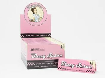 Blazy Susan Pink Papers | 1 1/4" 1 1/4" at The Green Standard Dispensary