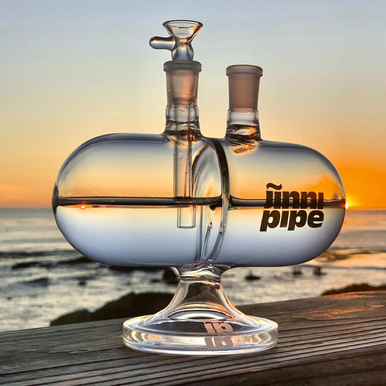 Jinni Pipe - 7'' Infinity Gravity Bong