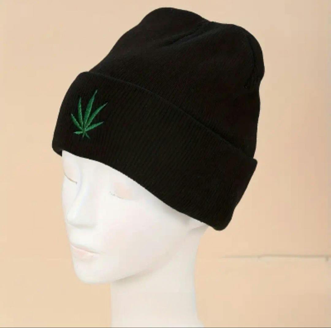 Weed Leaf Toque