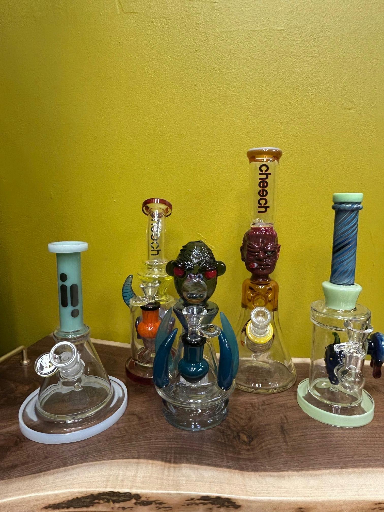 Various - Worked Glass Bongs