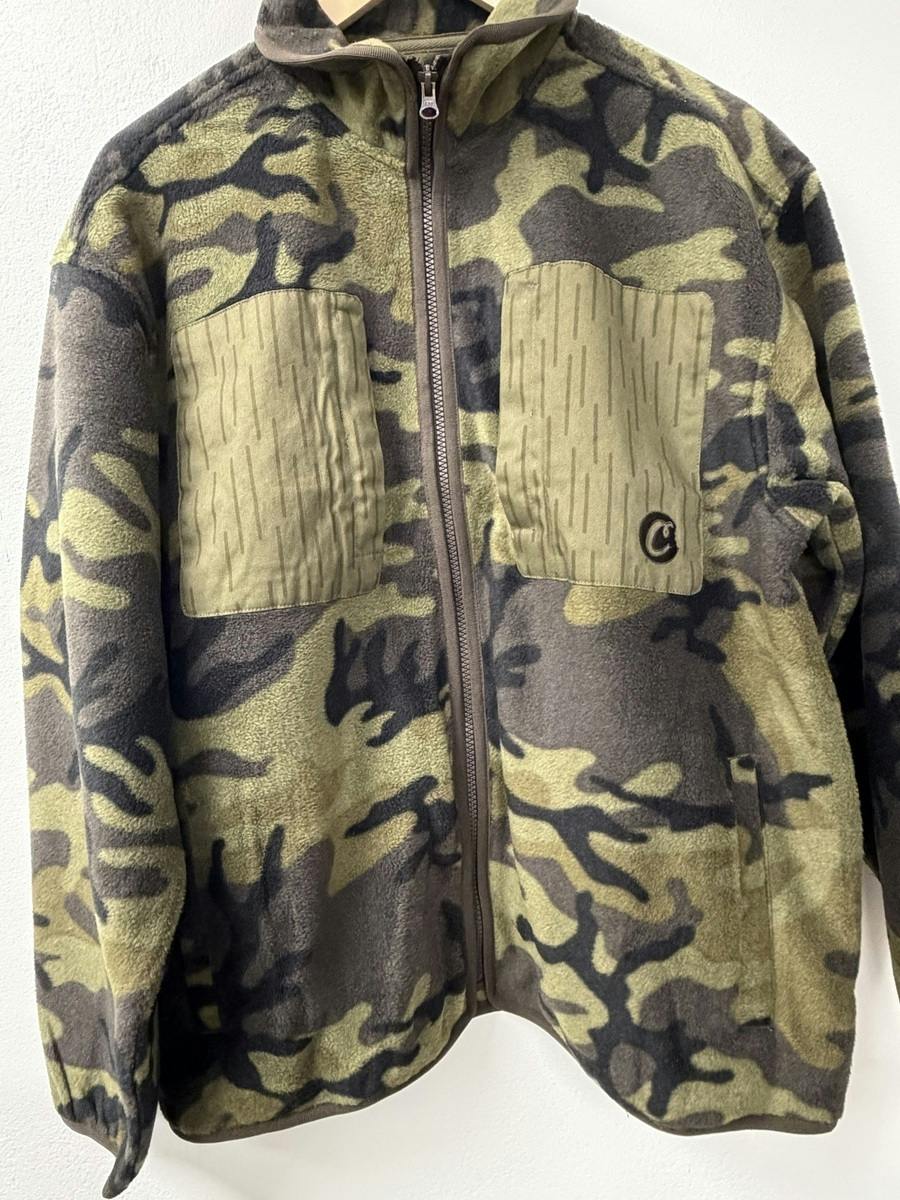 (L) - POLAR FLEECE JACKET - CAMO
