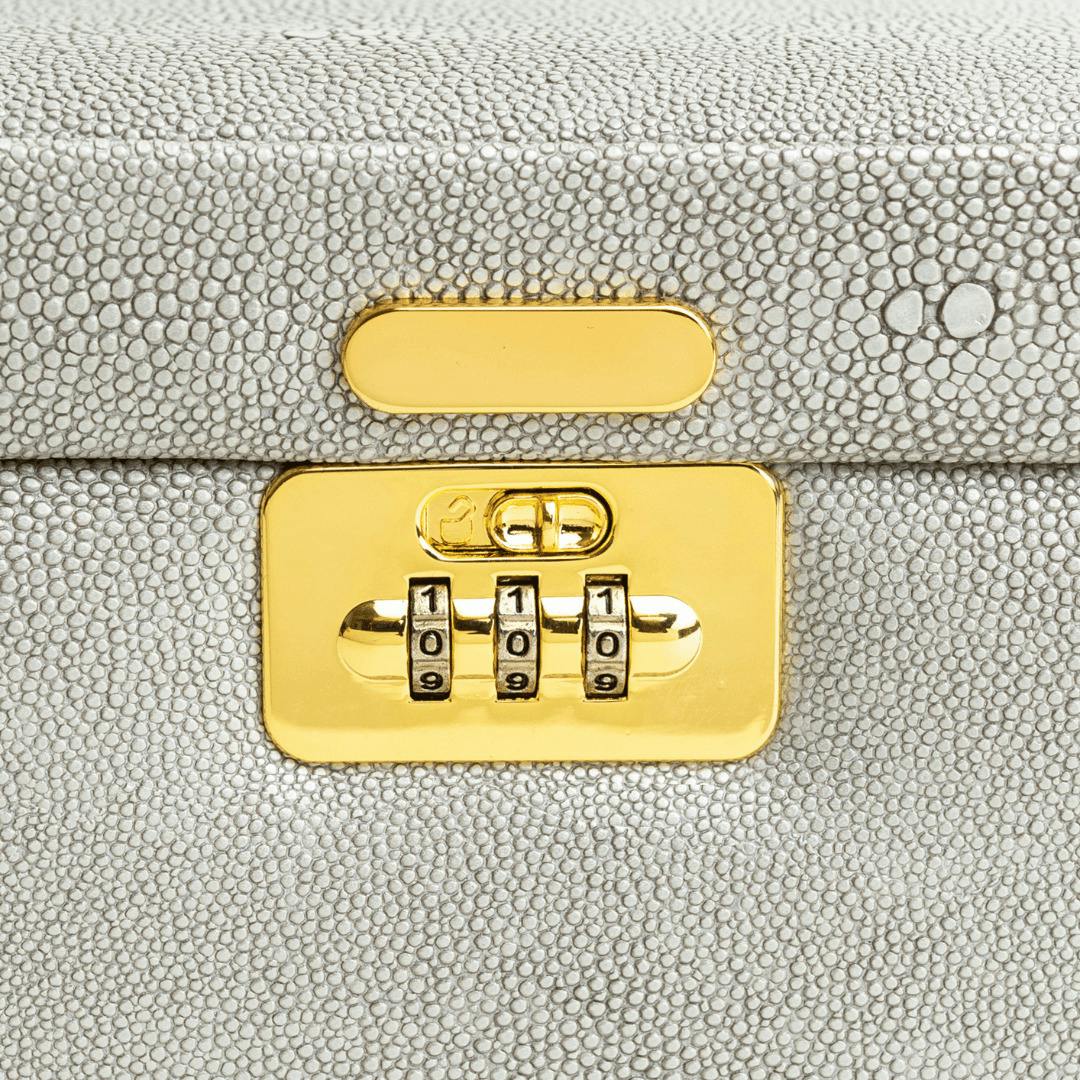 Luxie Locking Gray