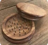 Grinder - Generic Wooden Large*
