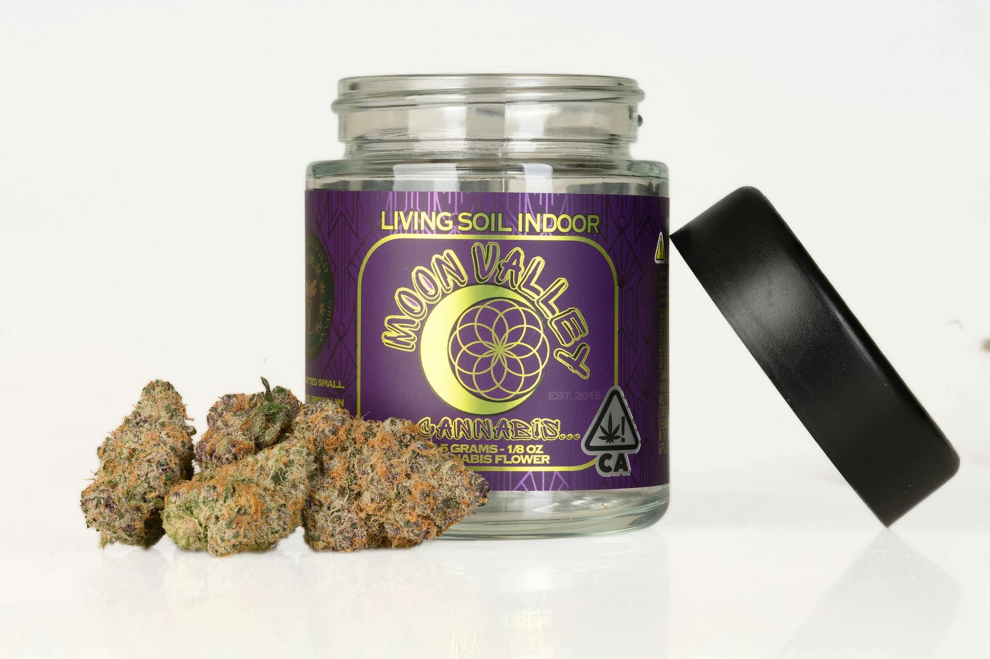 Moon Valley: Pineapple Passion Zmoothie