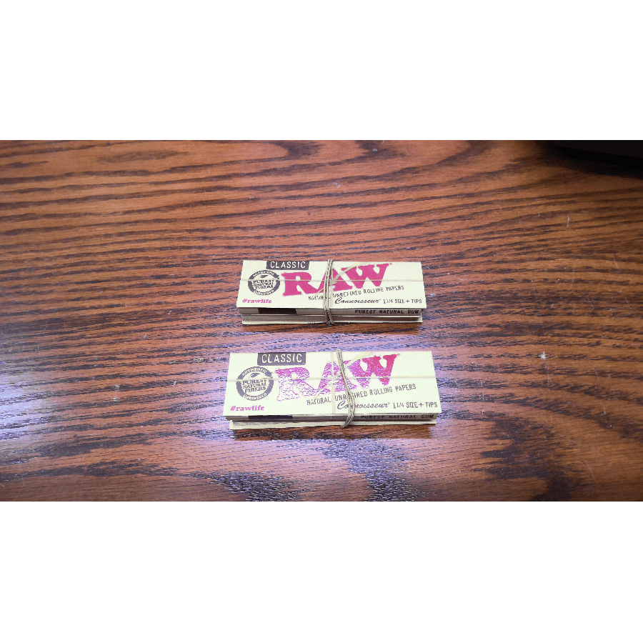 Raw Connoisseur Classic 1 1/4 Rolling Papers w/ tip - BOTH