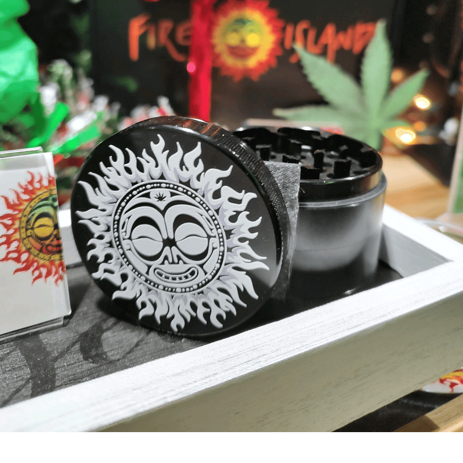 Fire Island Black/White Grinder