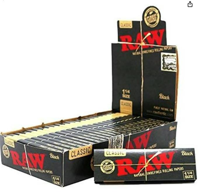 Raw 1 1/4 Black Rolling Papers
