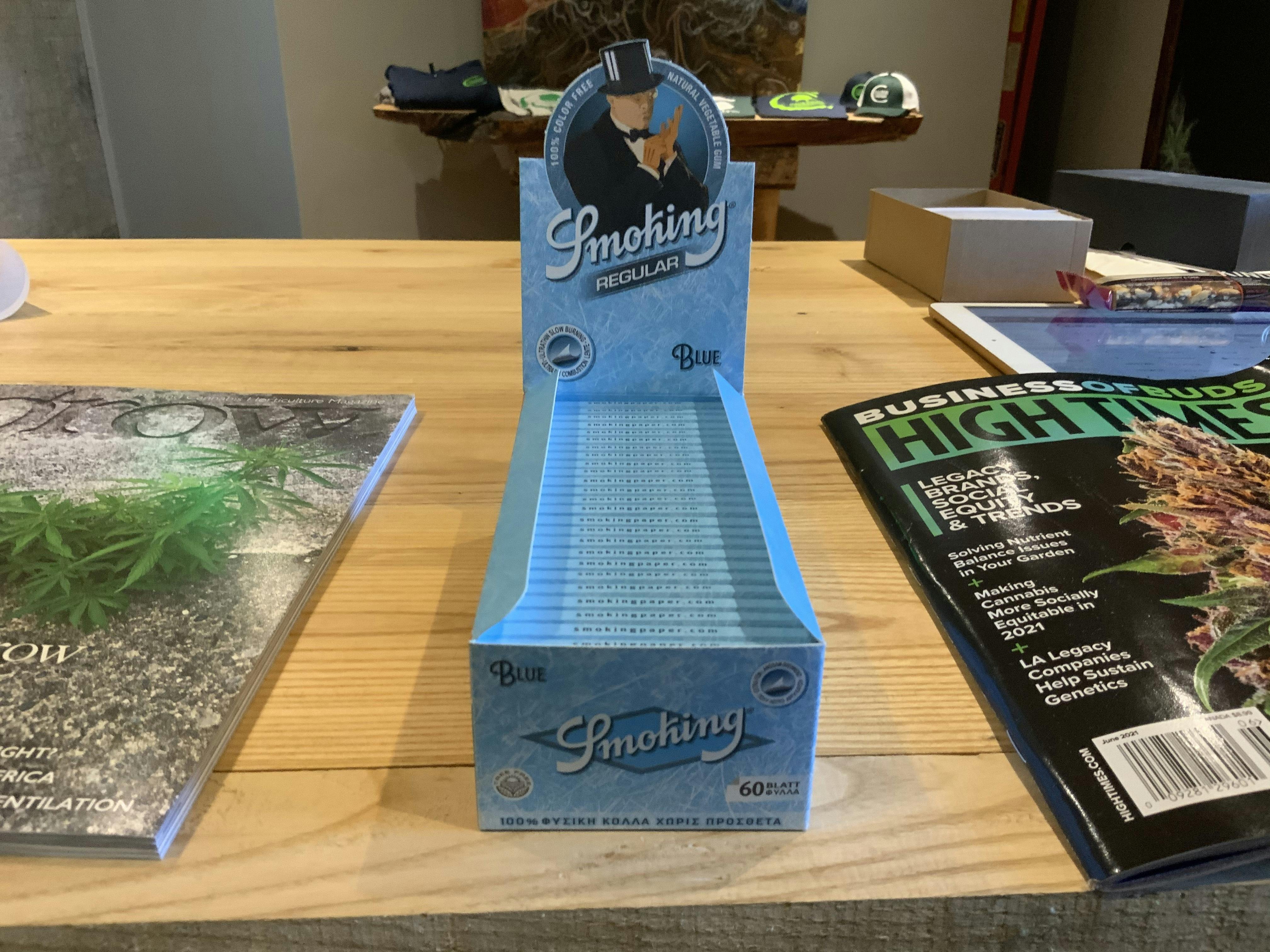 Smoking Light Blue Papers - Smoking Blue Rolling Papers