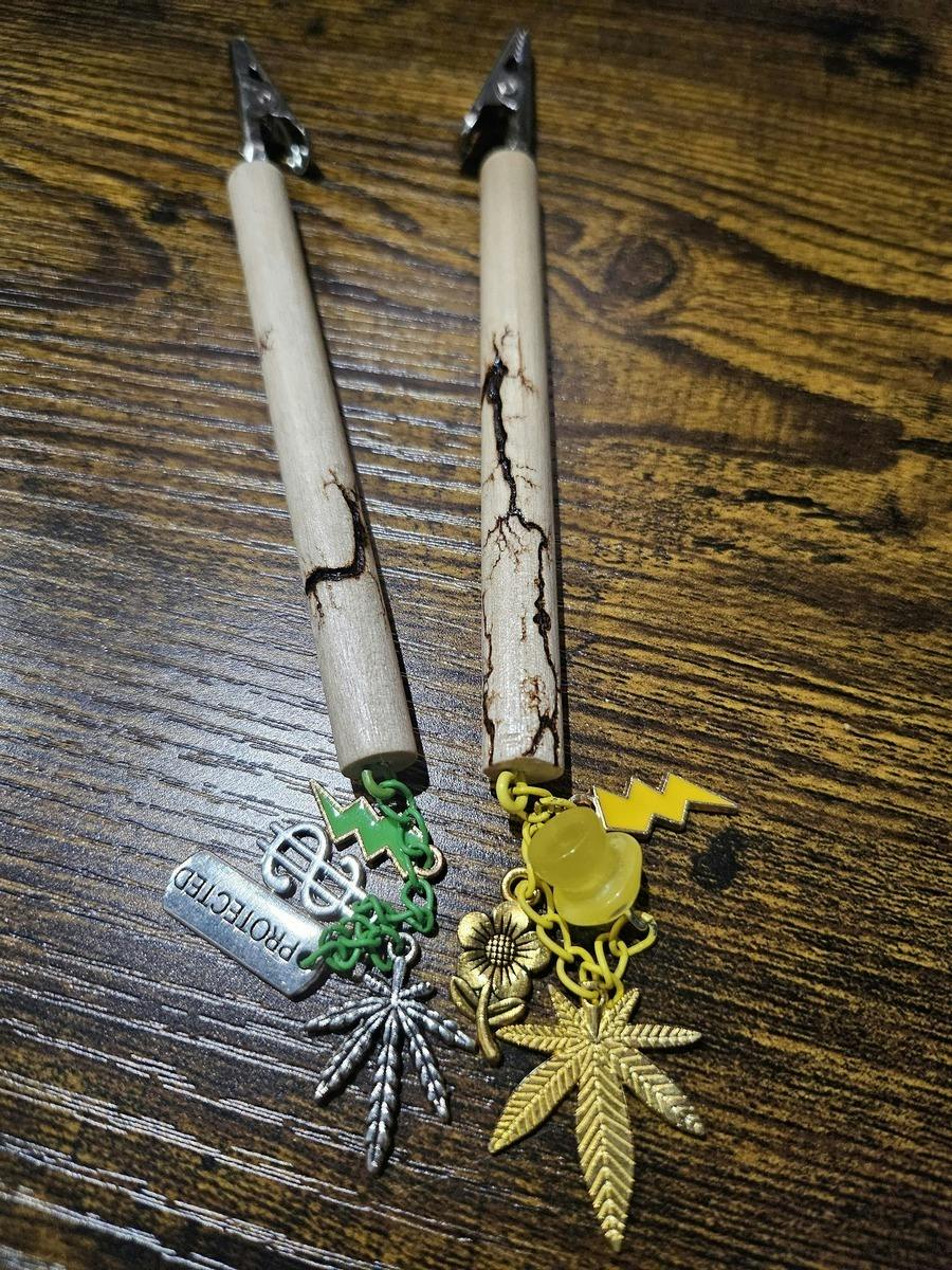 Pauline's Roach Clips - Just Bling