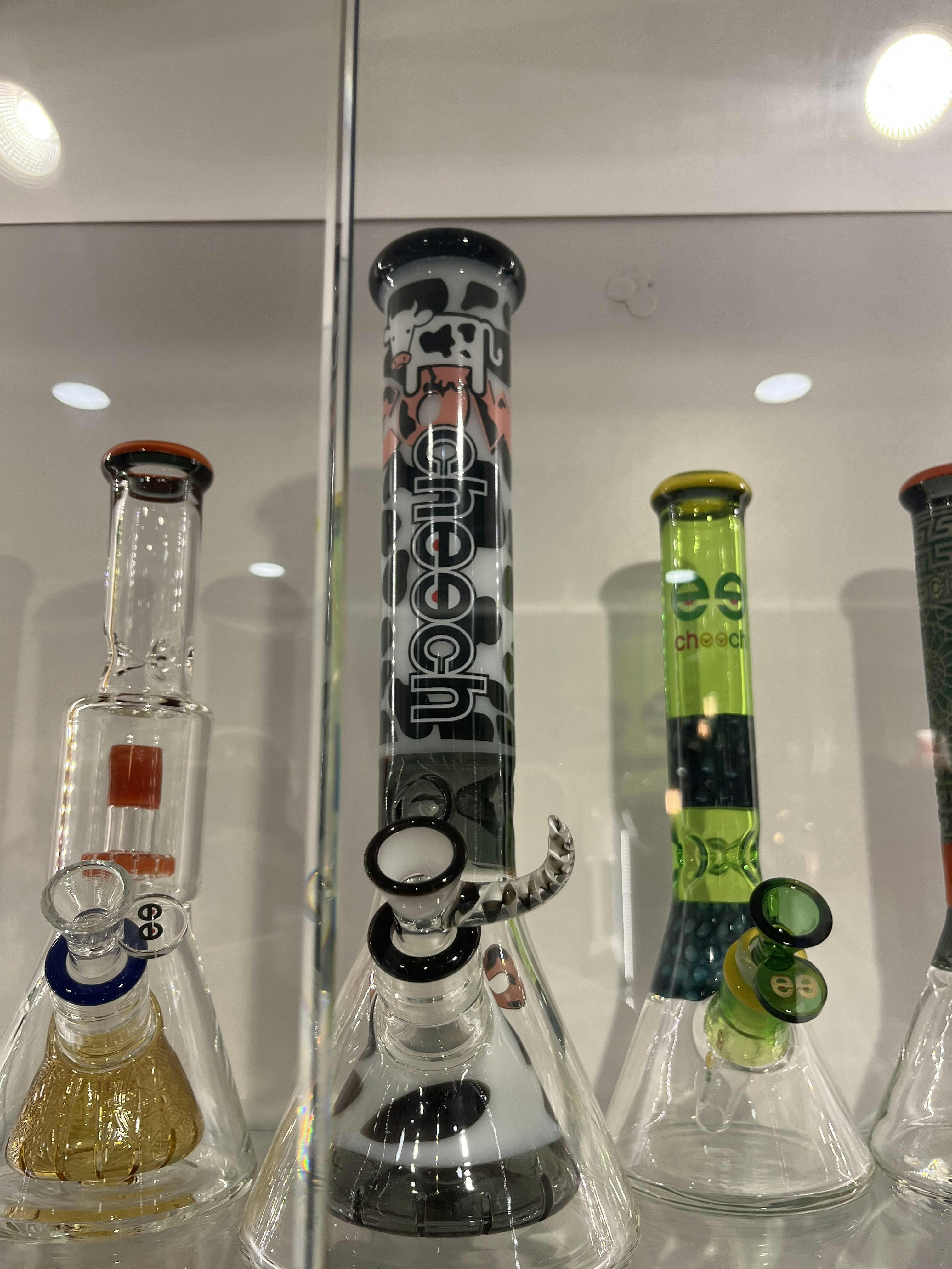 Cheech Cow Print bong