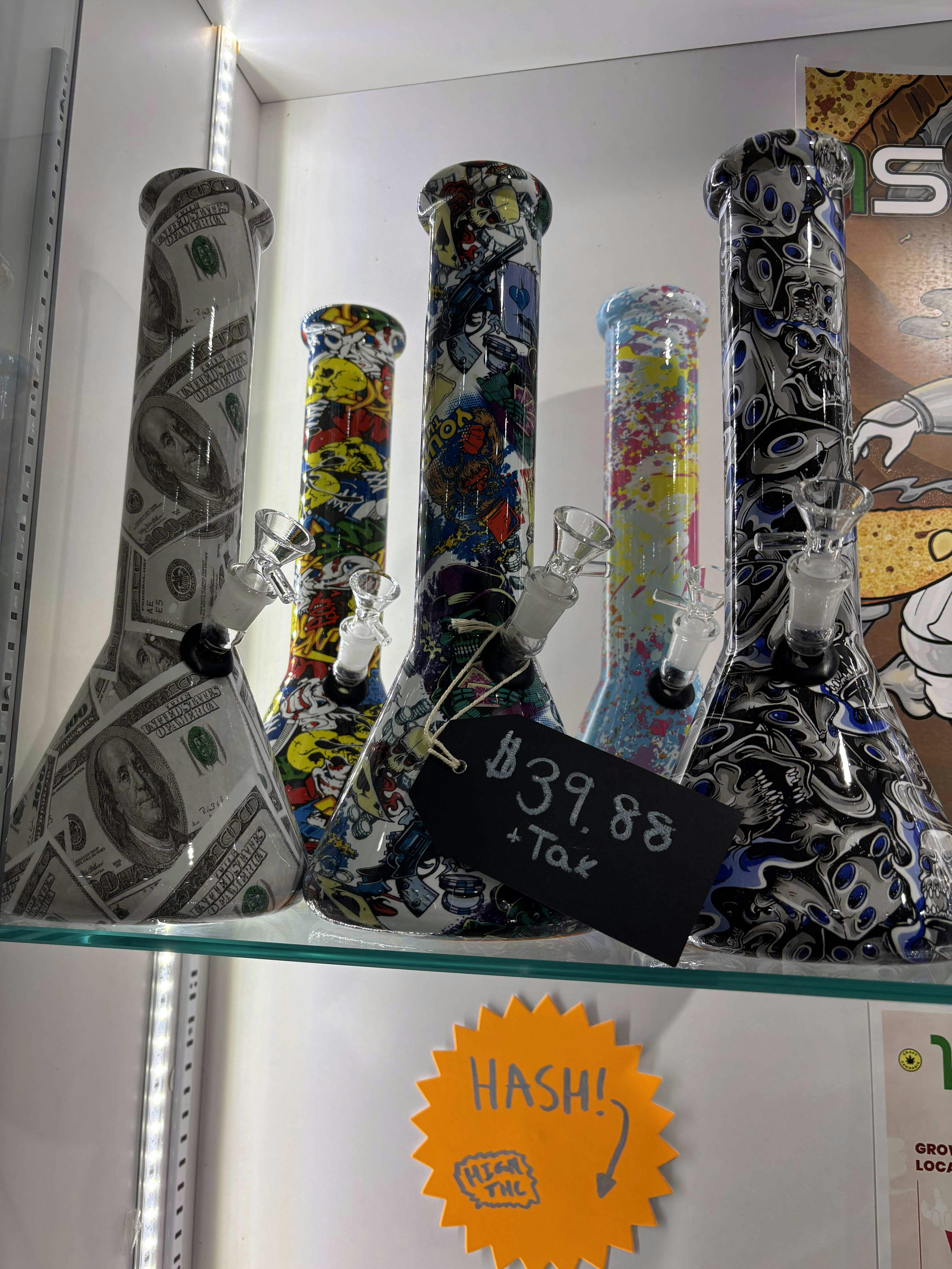 Big Print Bongs (Comics, graffiti, Etc)