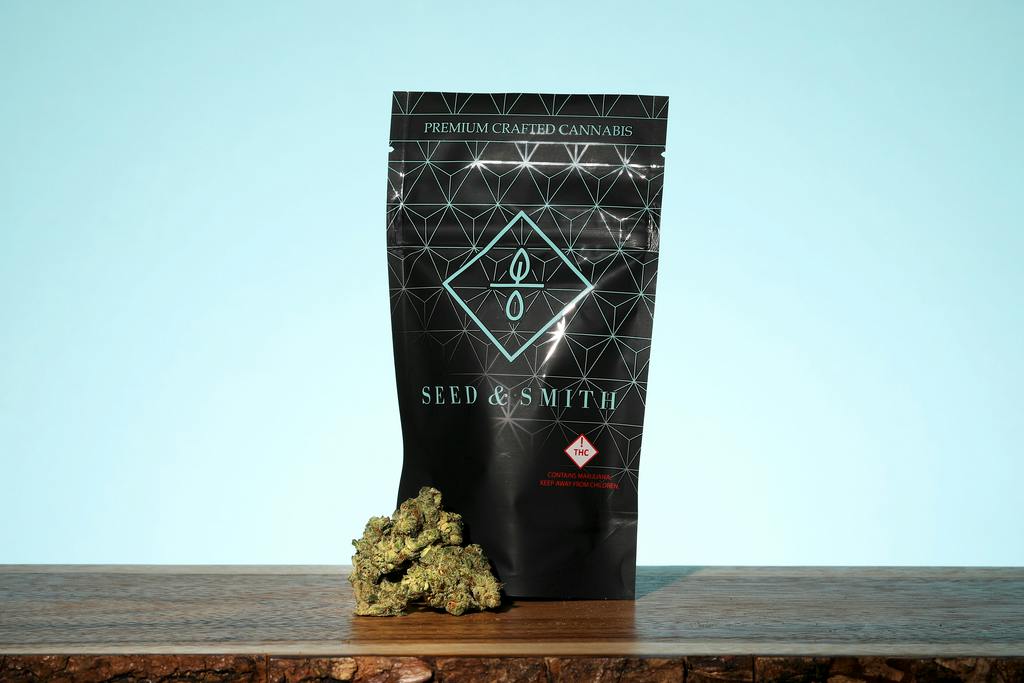 Seed & Smith Apricot Scone 3.5 g