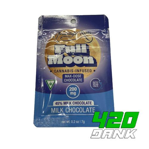 Midnight Full Moon - 200mg Rich Dark Choclate