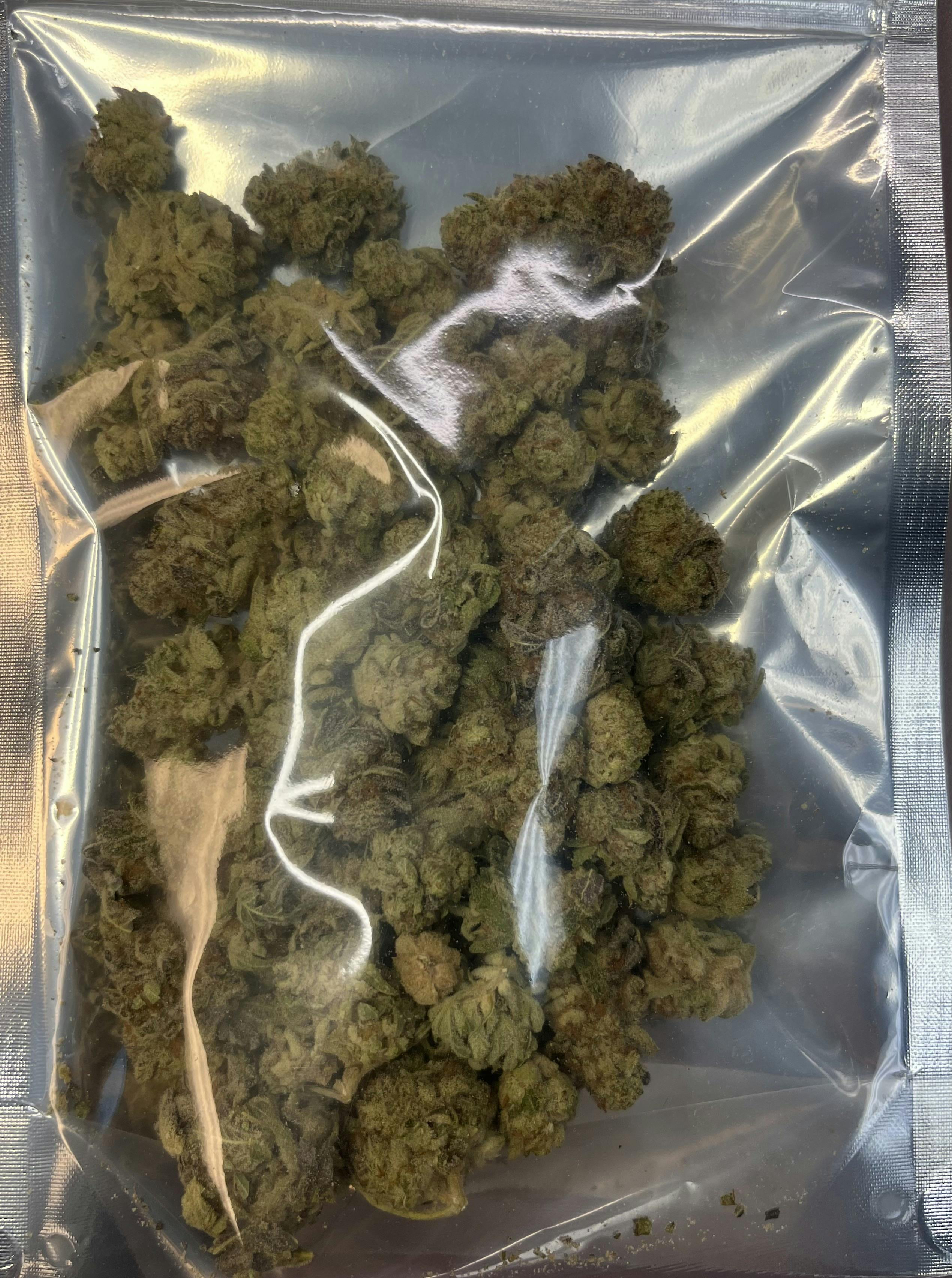Family Jewels: 1/oz Bud Prepackage-greenway Farm