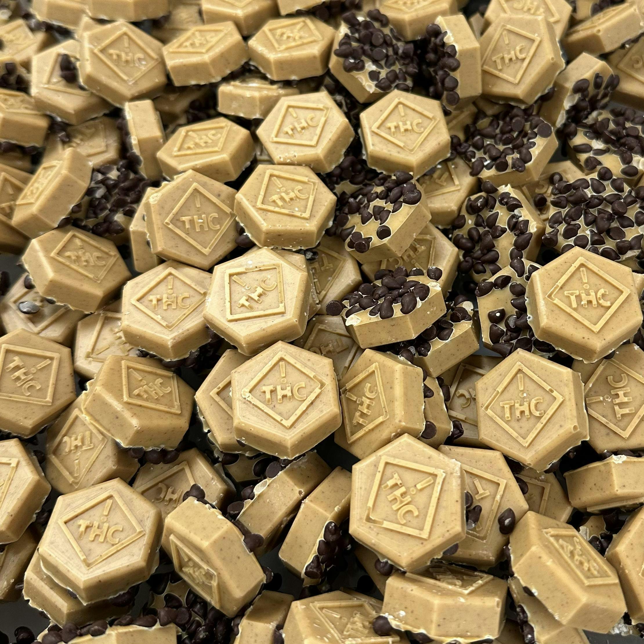 Peanut Butter Entourage | Chocolate 110mg 10pk