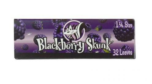 Skunk Blackberry Rolling Papers 1 1/4 Size,