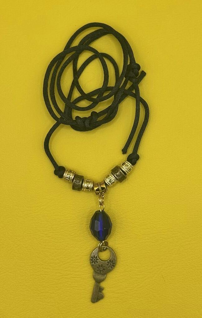 XY, Necklace - styles may vary