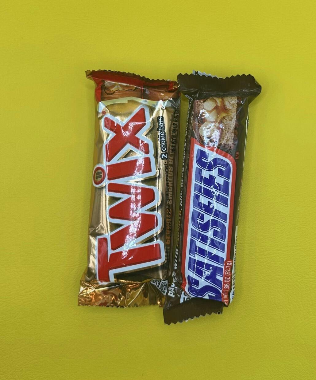 Candy/Snacks - at The Knotty Puffin