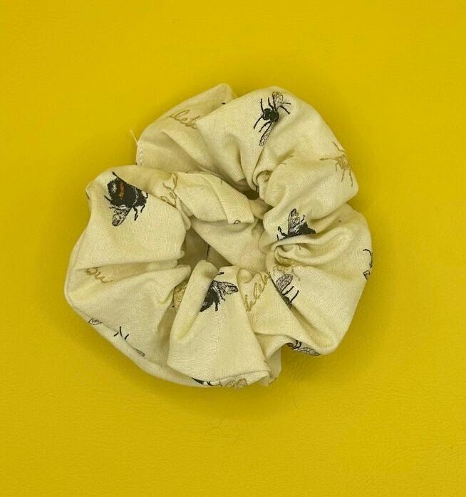 SS, Scrunchie -